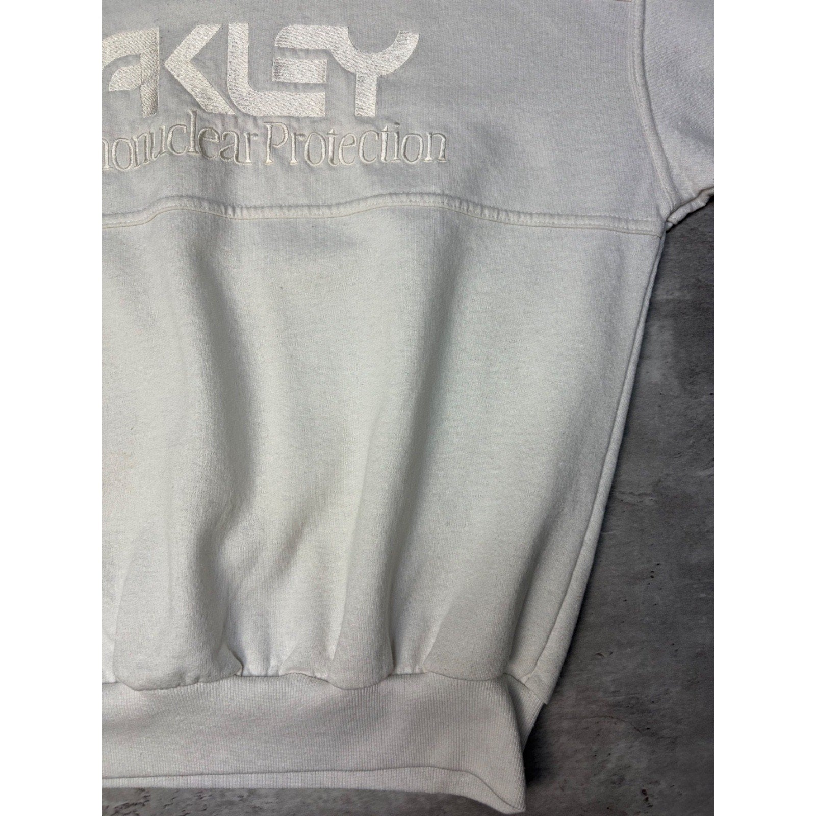 Vintage 80s/90s Oakley Thermonuclear Dynamics Tonal Sweatshirt Size Medium