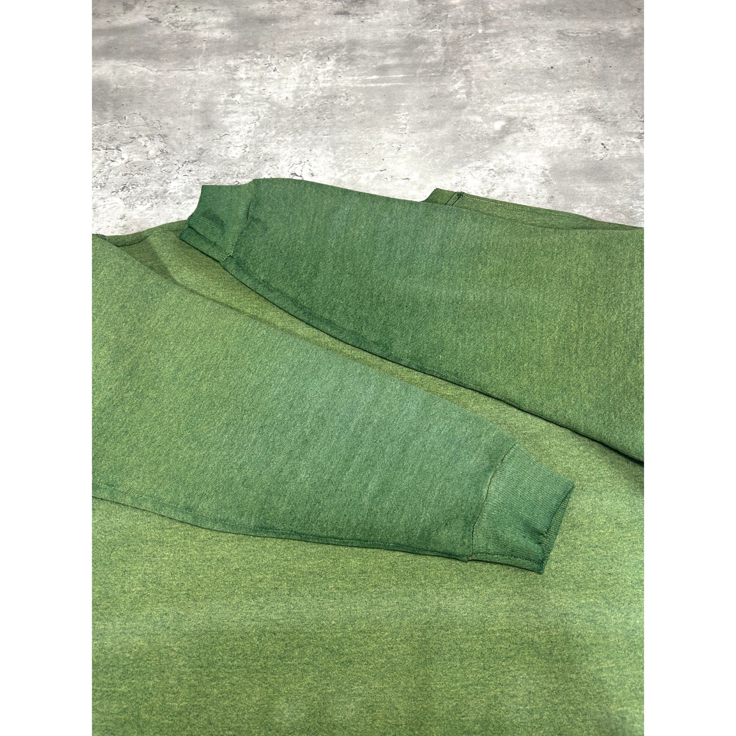 Vintage 90s GAP Spellout Logo Earth Tone Graphic Sweatshirt Size XL Green