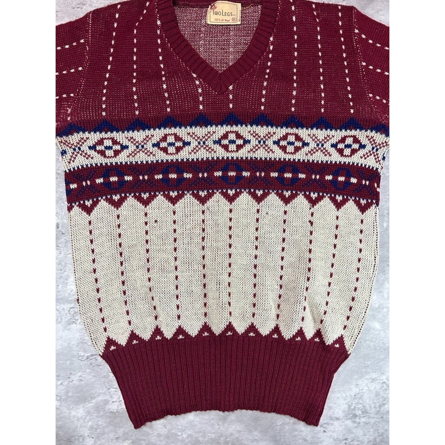 Vintage 1960s Two Legs Abstract Pattern Pullover Sweater Size Medium