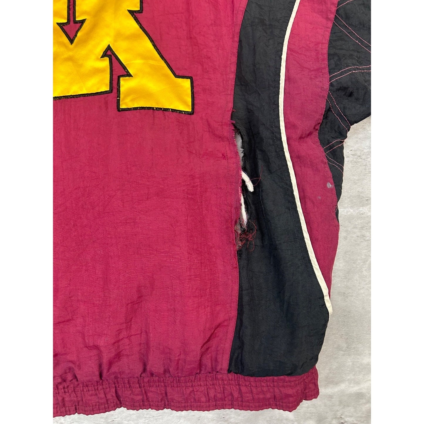 Vintage 90s Minnesota Gophers NCAA Insulated 1/2 Zip Starter Jacket Size Large