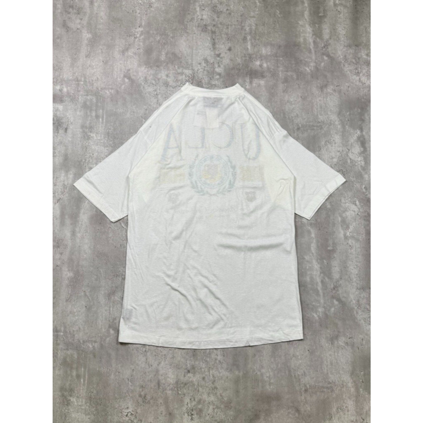 Vintage UCLA Bruins NCAA Graphic Crest Spellout T-Shirt Size Large