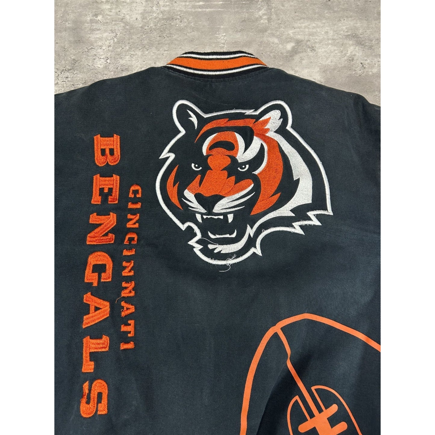 Cincinnati Bengals NFL Embroidered Logo Canvas Bomber Jacket Size Large