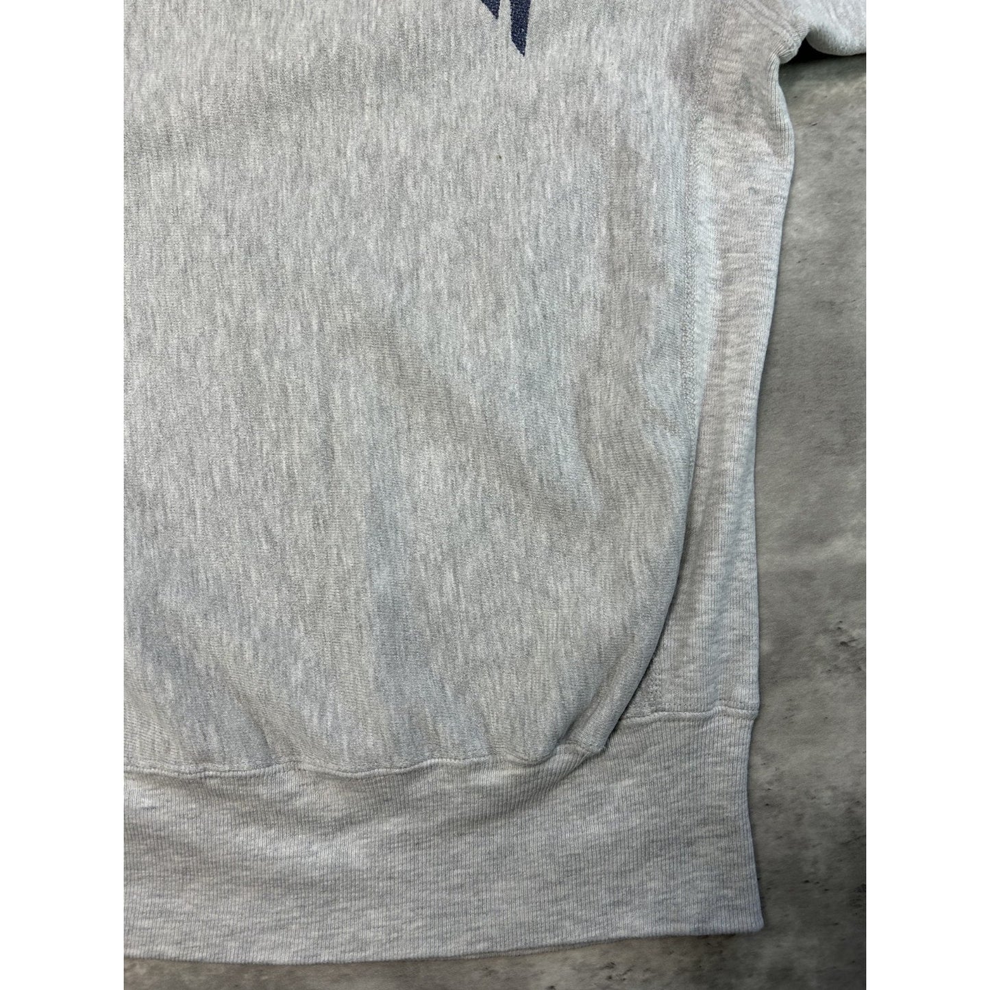 Vintage 90s Wisconsin NCAA Champion Reverse Weave Crewneck Sweatshirt Size XL