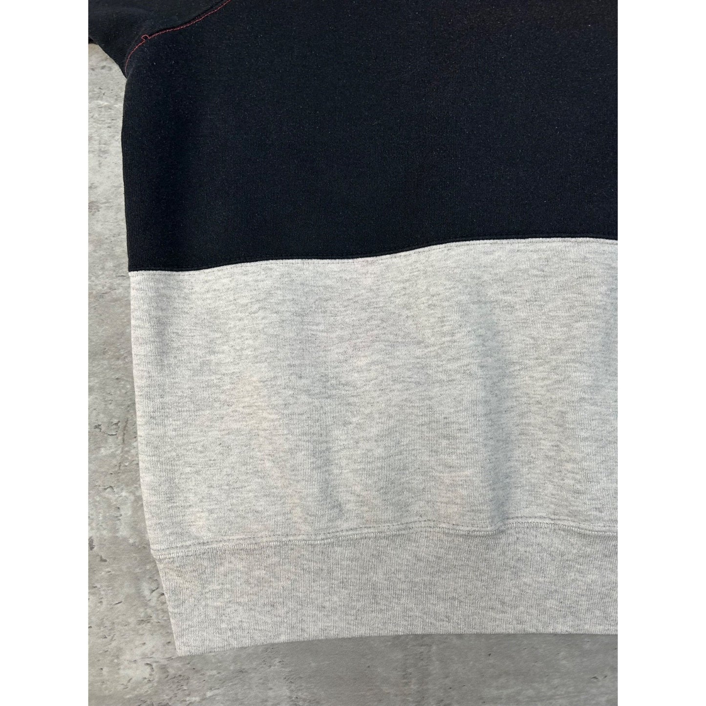 VTG 90s Chicago Bulls NBA Embroidered Spellout Short Sleeve Sweatshirt Sz Large