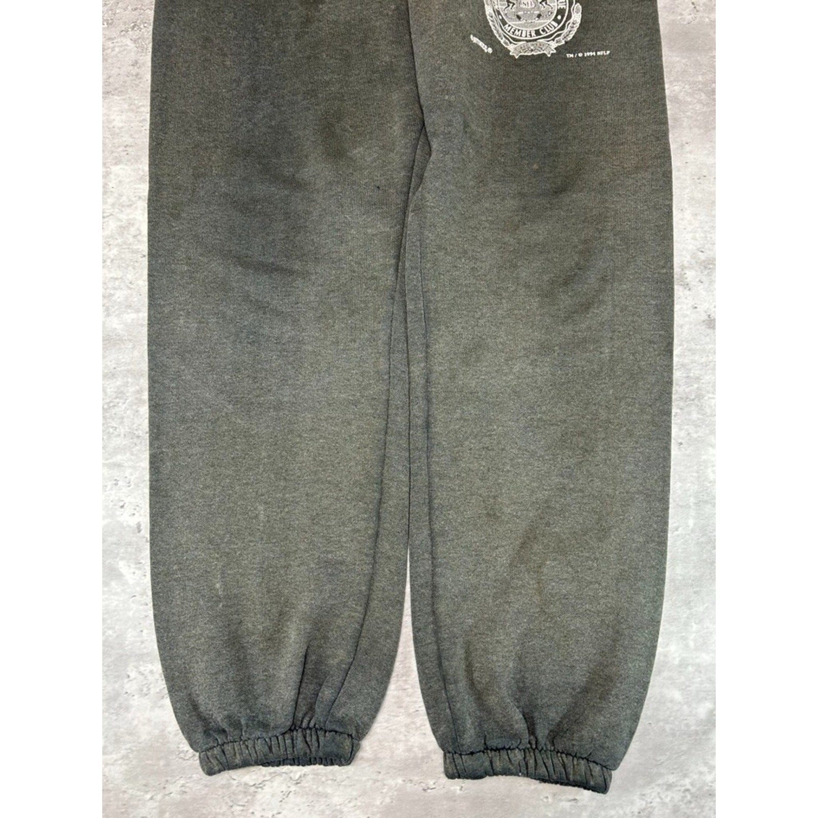 Vintage 90s Oakland Raiders NFL Graphic Logo Football Sweat Pants Size Medium