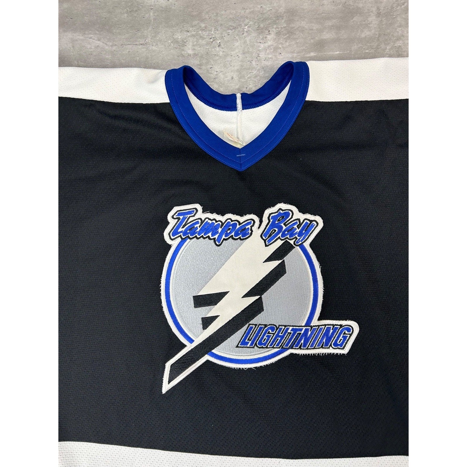 Vintage 90s Tampa Bay Lightning NHL Stitched CCM Maska Hockey Jersey Size XL