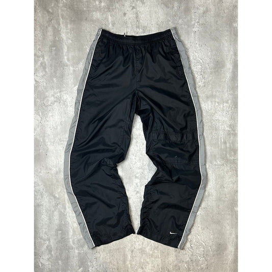 Vintage 2000s Nike Embroidered Swoosh Nylon Track Pants Size Small Black