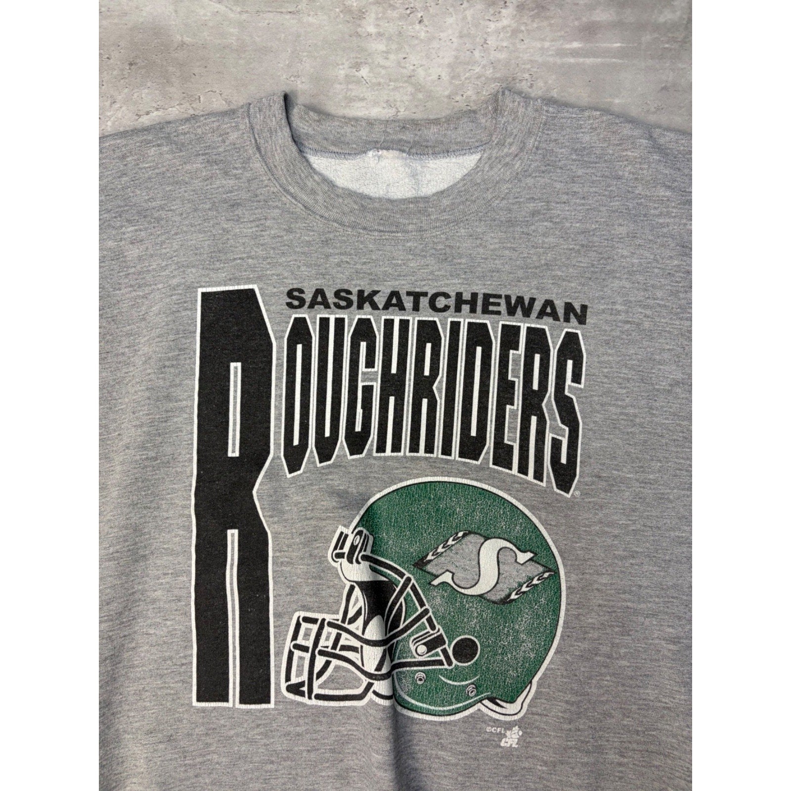 VTG 90s Saskatchewan Roughriders CFL Helmet Graphic Spellout Sweatshirt Size XL