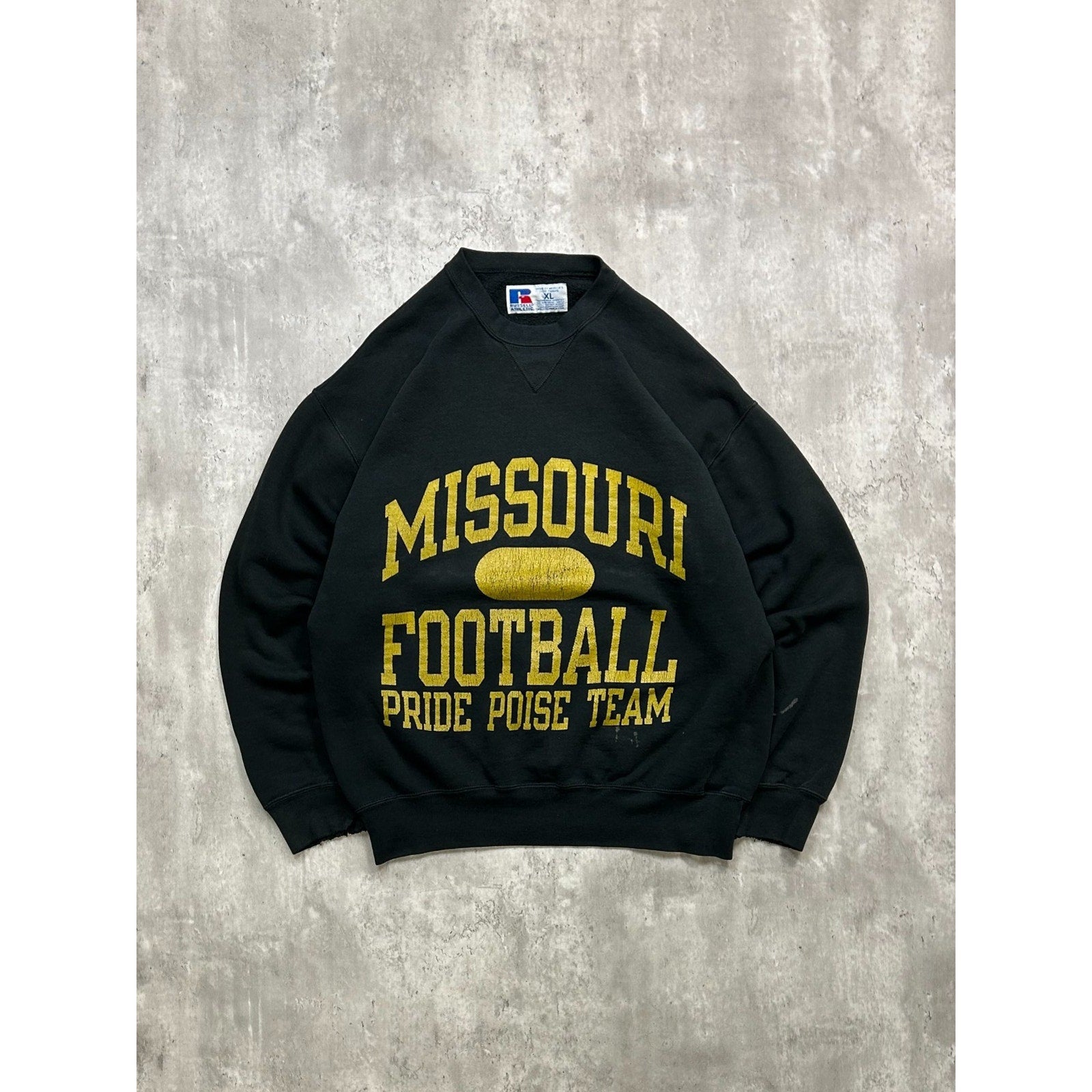 Vintage 90s Missouri Football NCAA Collegiate Spellout Sweatshirt Size XL