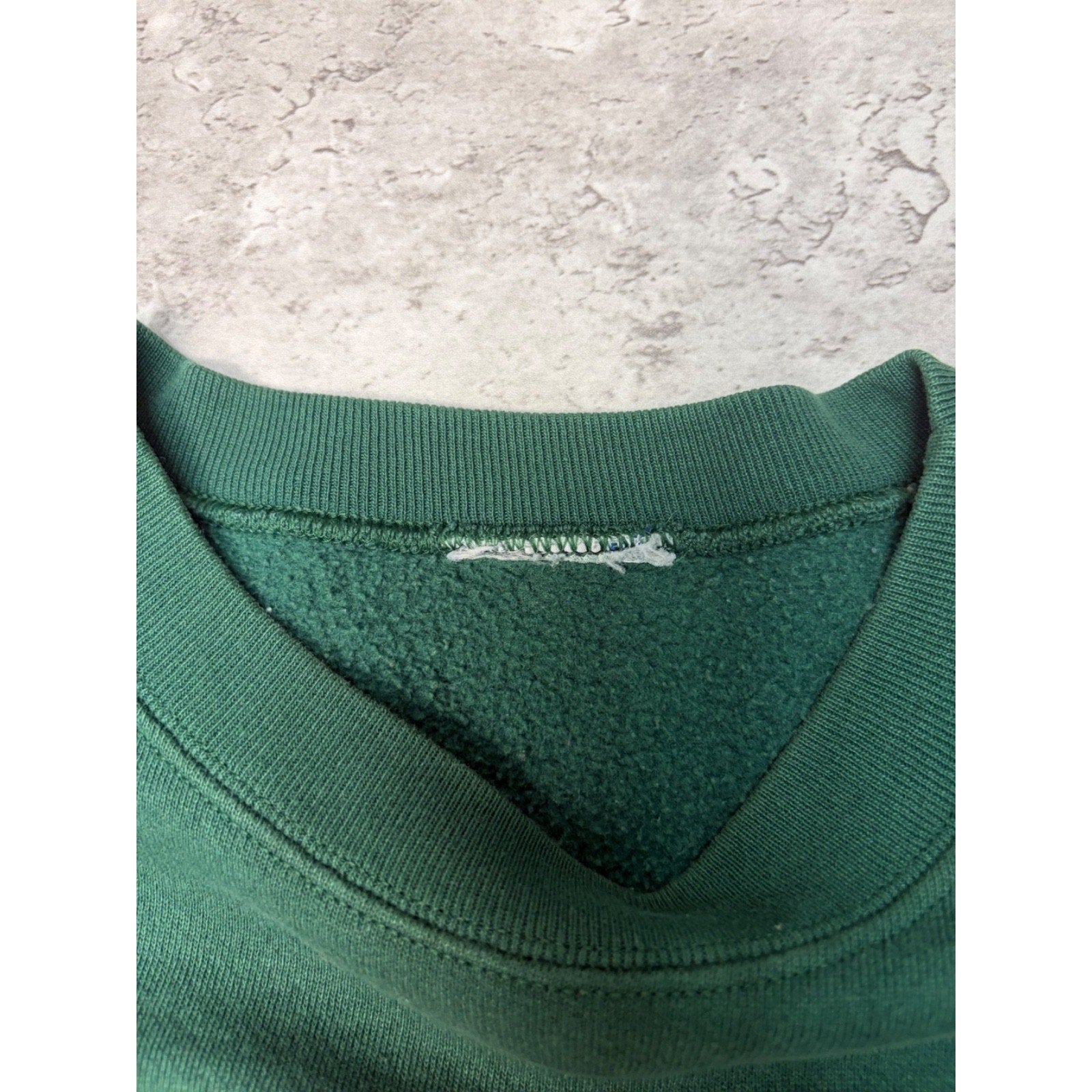 Vintage Notre Dame Fighting Irish NCAA Embroidered Logo Sweatshirt Size XL