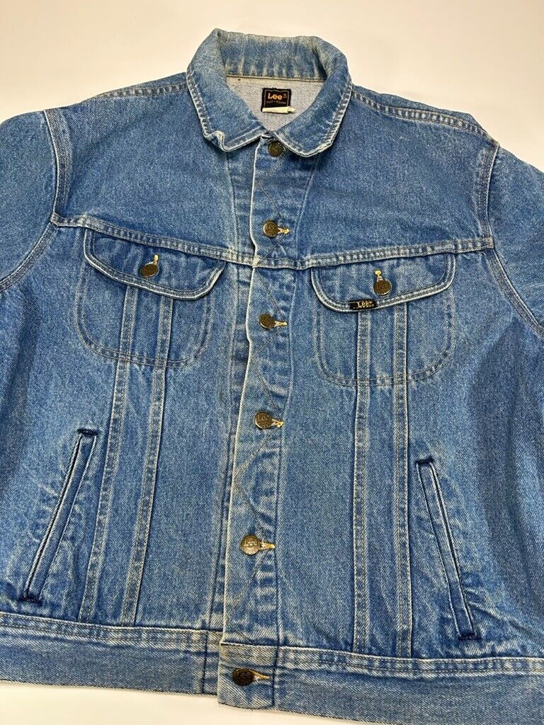 Vintage 90s Lee Medium Wash Denim Trucker Jacket Size 44 Medium