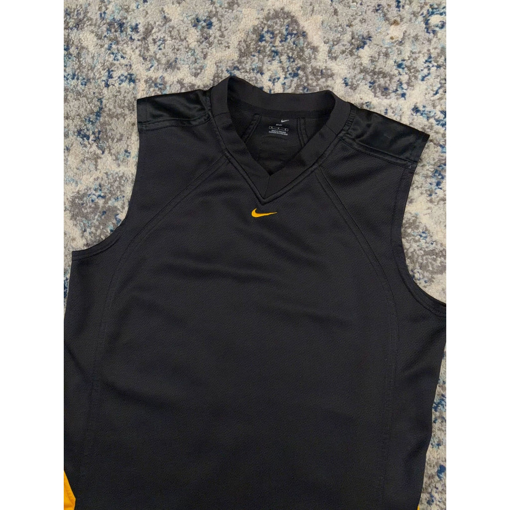Vintage Nike Dri Fit Embroidered Middle Swoosh Basketball Jersey Size Medium