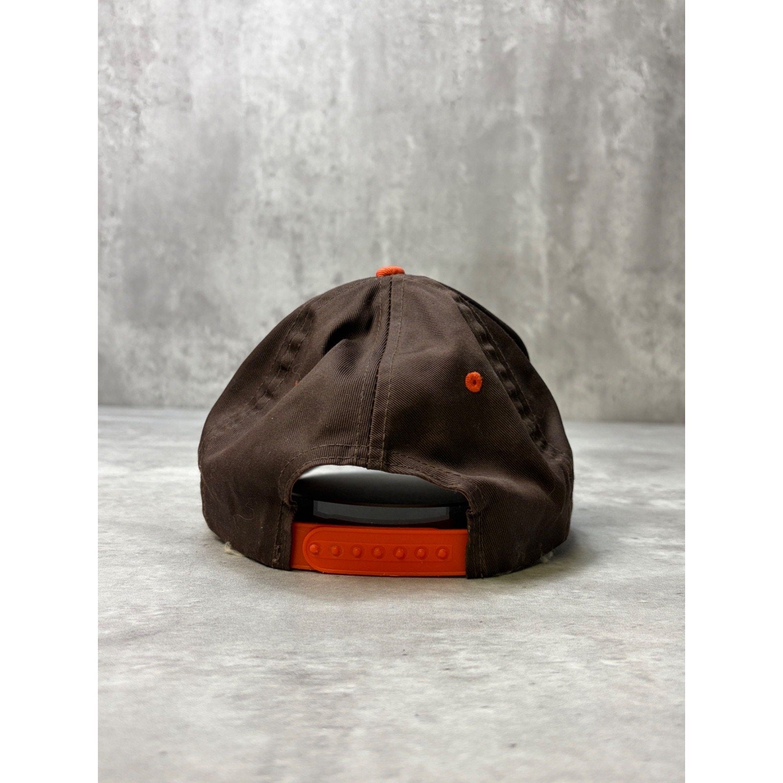 Vintage 90s Cleveland Browns NFL Embroidered Logo Football Snapback Hat OSFA