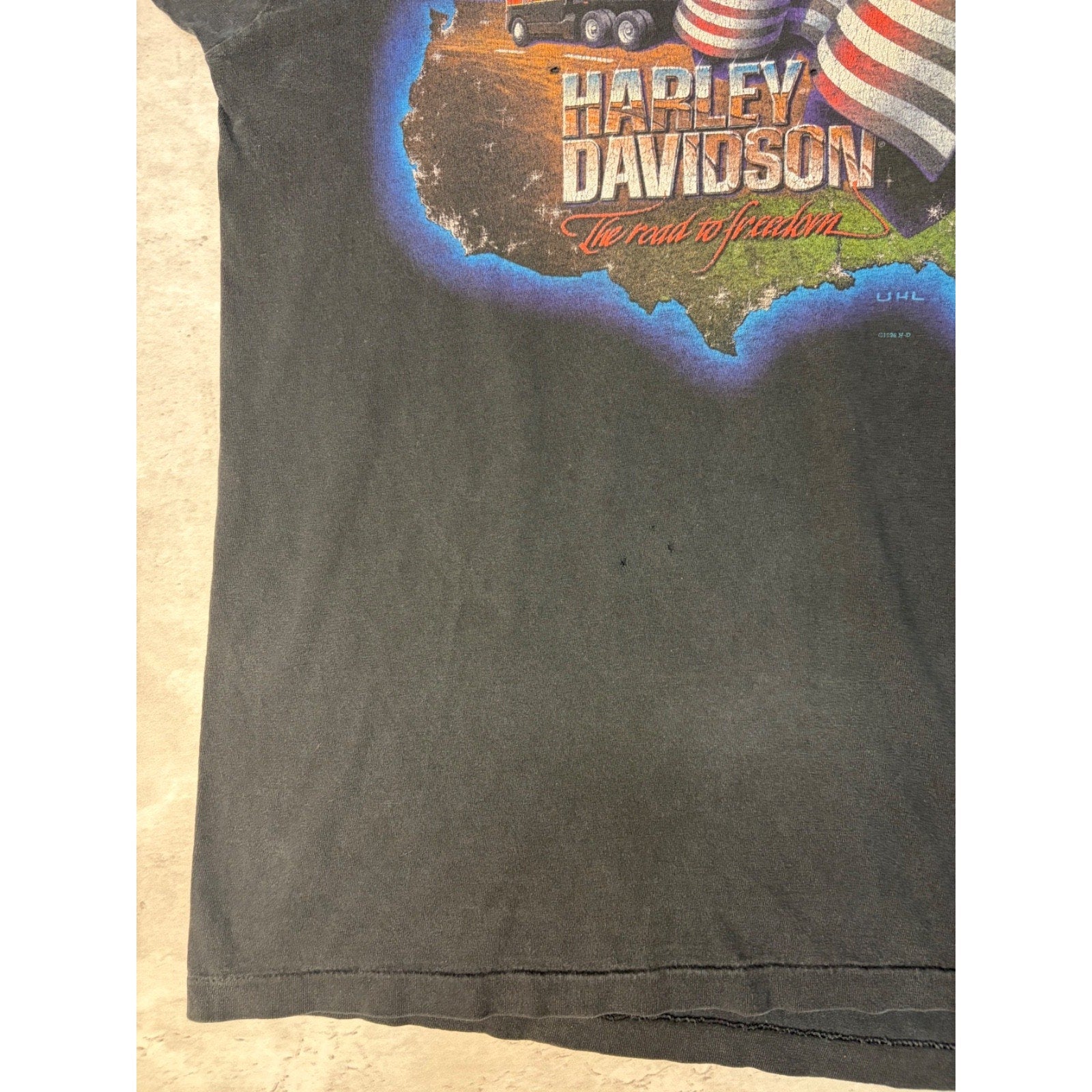 Vintage 1996 Harley Davidson Road To Freedom Graphic T-Shirt Size Large