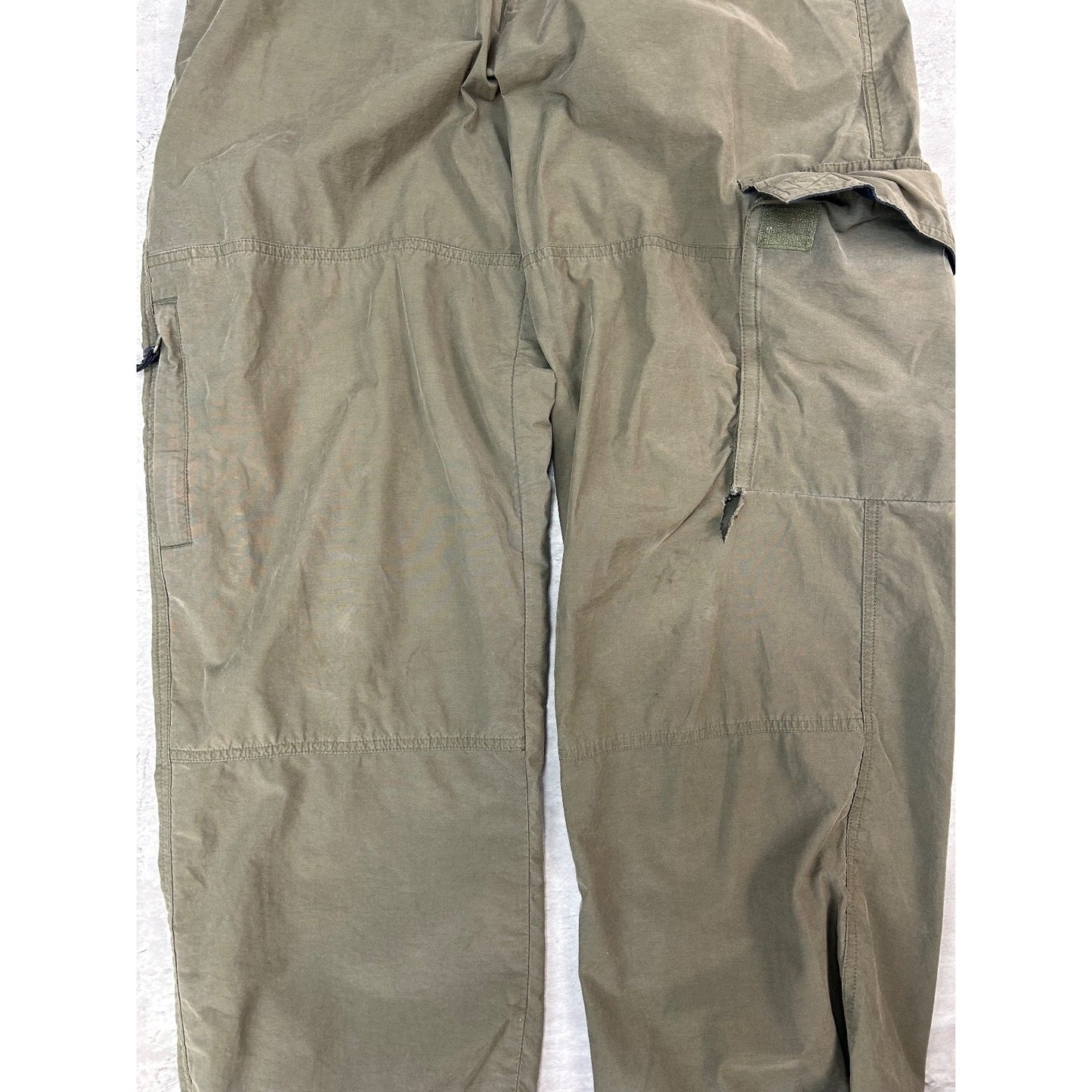 Vintage Y2K Carbon Nylon Utility Cargo Track Pants Size 29