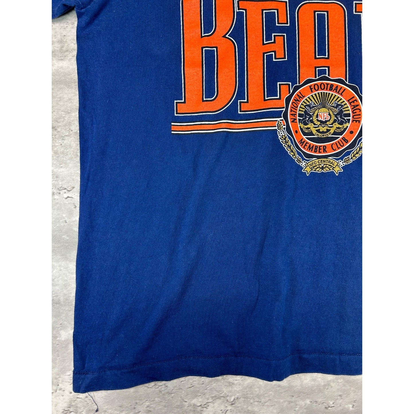 Vintage 90s Chicago Bears NFL Spellout Logo Graphic Football T-Shirt Size Large
