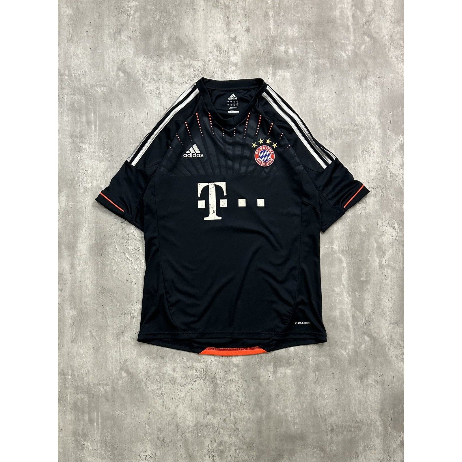 Vintage Bayern Munich FC Adidas Soccer Jersey Size Large