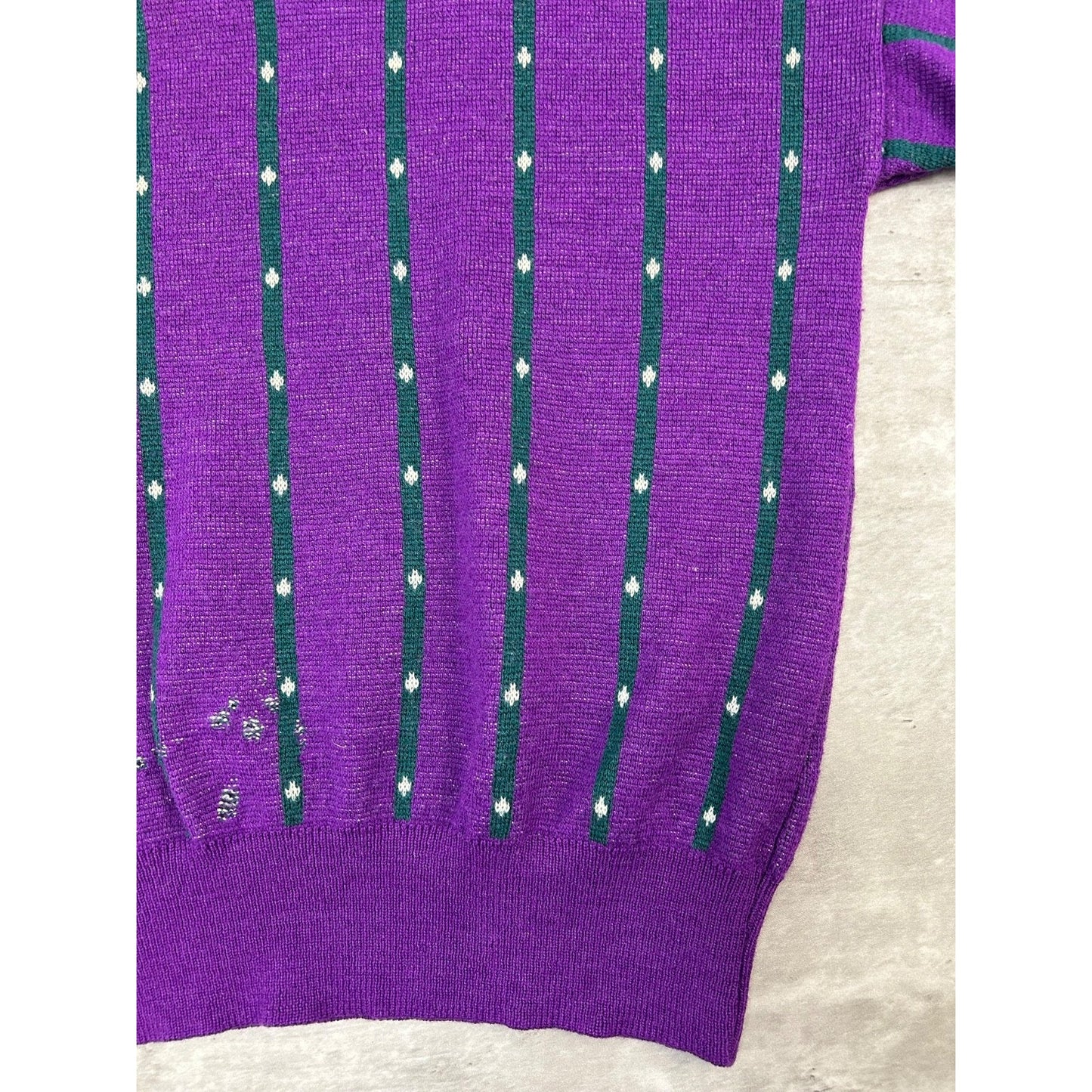 Vintage 90s Izod Diamond Striped Print Pullover Knit Sweater Size Large