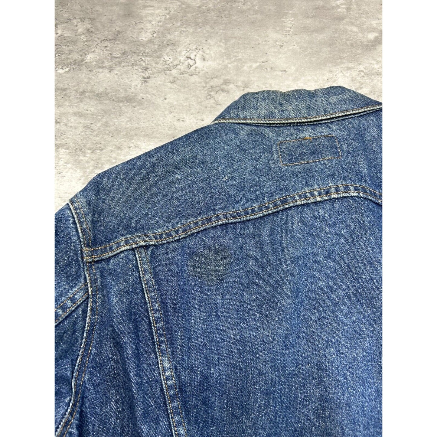 Vintage 80s Levis Red Tab Dark Wash Denim Type 3 Trucker Jacket Size 44 Medium