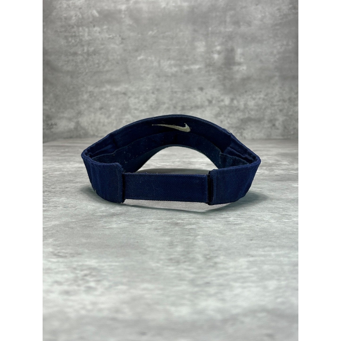 Vintage Nike Embroidered Swoosh Strapback Visor OSFA Navy Blue