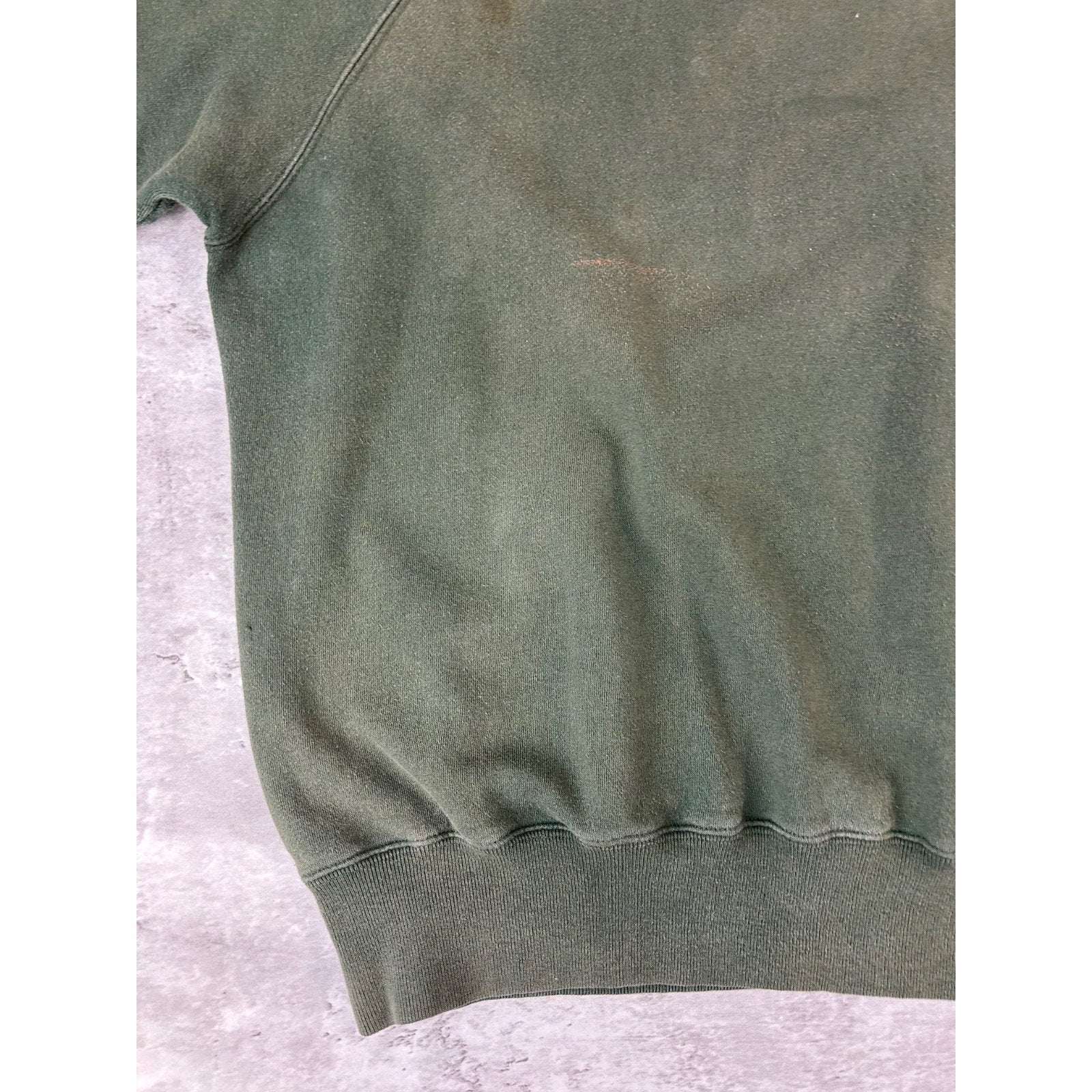 Vintage GAP Blank Green Pullover Crewneck Sweatshirt Size Medium