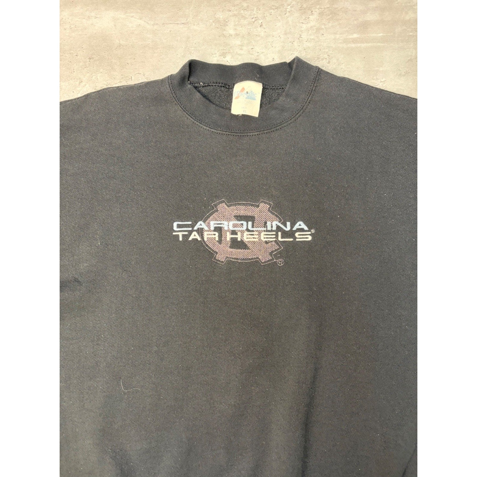 Vintage 90s Carolina Tarheels NCAA Embroidered Logo Sweatshirt Size XL