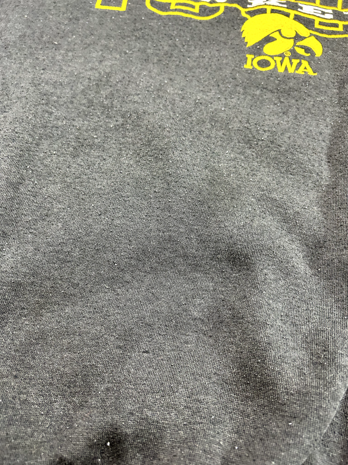 Vintage Iowa Hawkeyes NCAA Embroidered Starter Sweatshirt Size XL