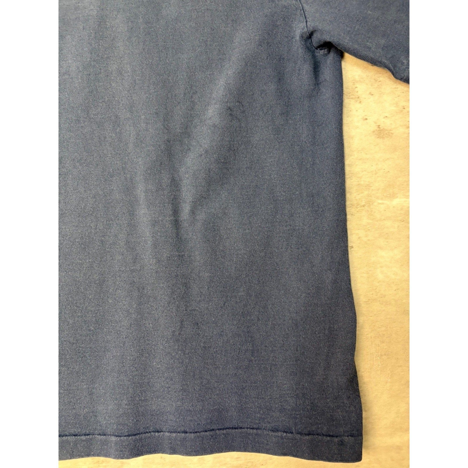 Vintage Beaver Canoe Crest Logo Graphic T-Shirt Size Medium