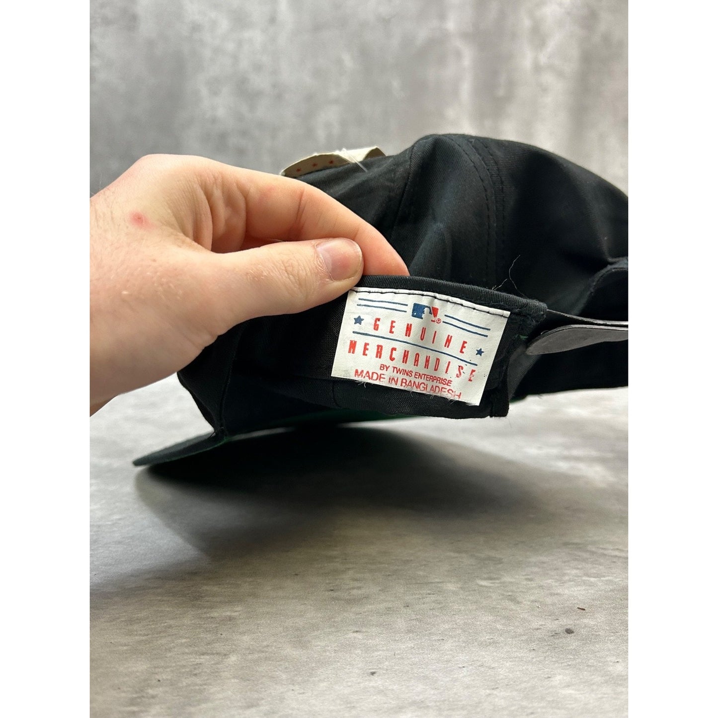 Vintage 90s Pittsburgh Pirates MLB Embroidered Logo Snapback Hat OSFA