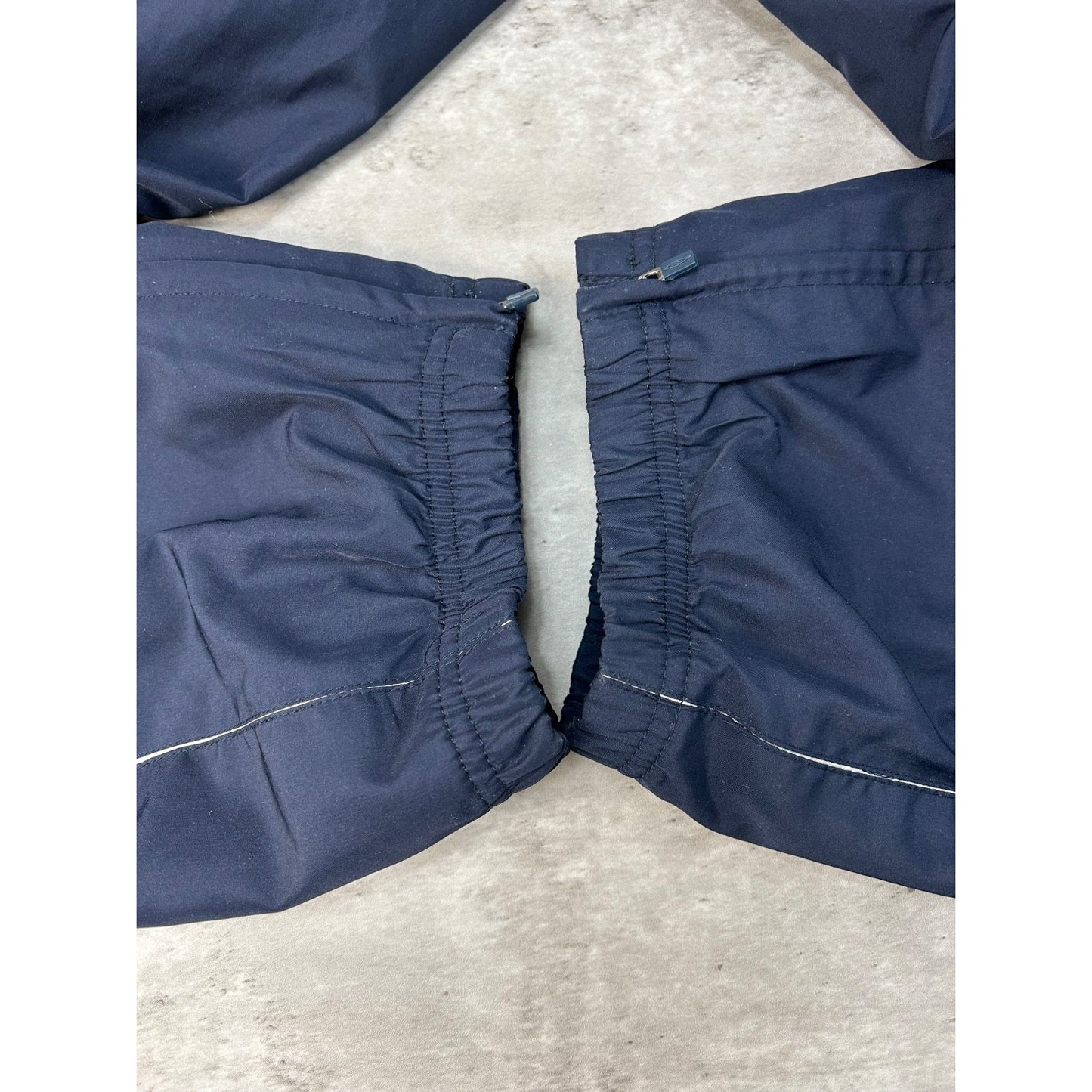 Vintage 90s England Soccer Embroidered Crest Umbro Nylon Track Pants Size XL