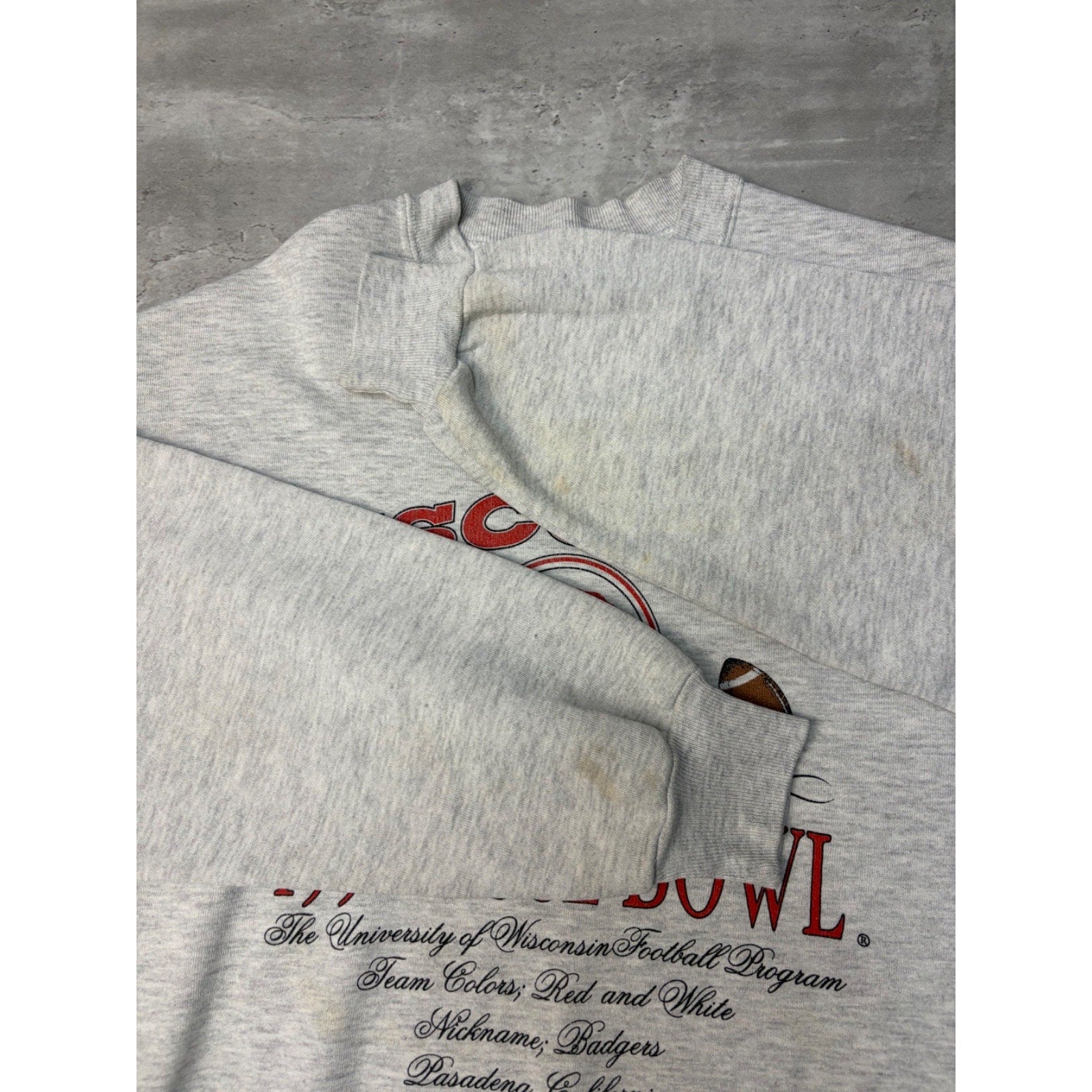 Vintage 1994 Wisconsin Badgers NCAA Rose Bowl Graphic Sweatshirt Size Medium