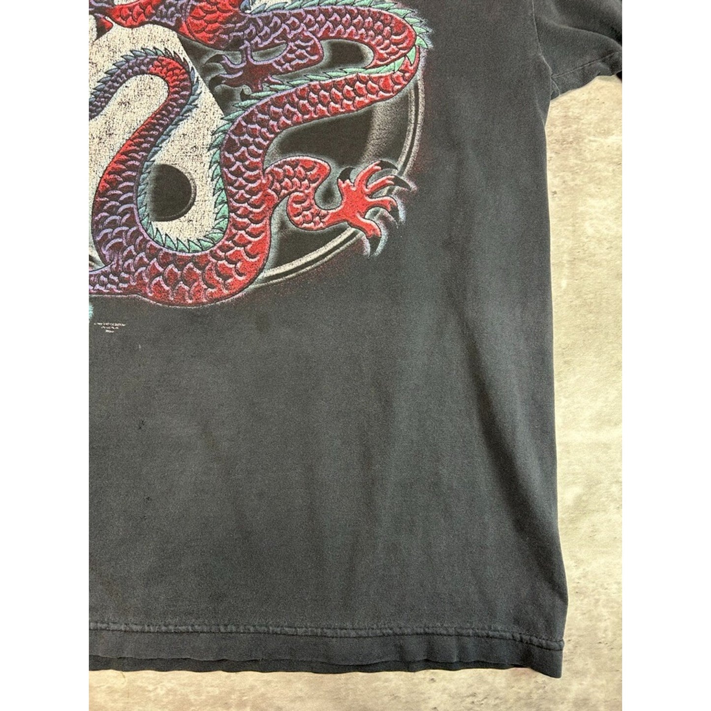 Vintage Y2K Yin & Yang Dragon Graphic T-Shirt Size Large Black