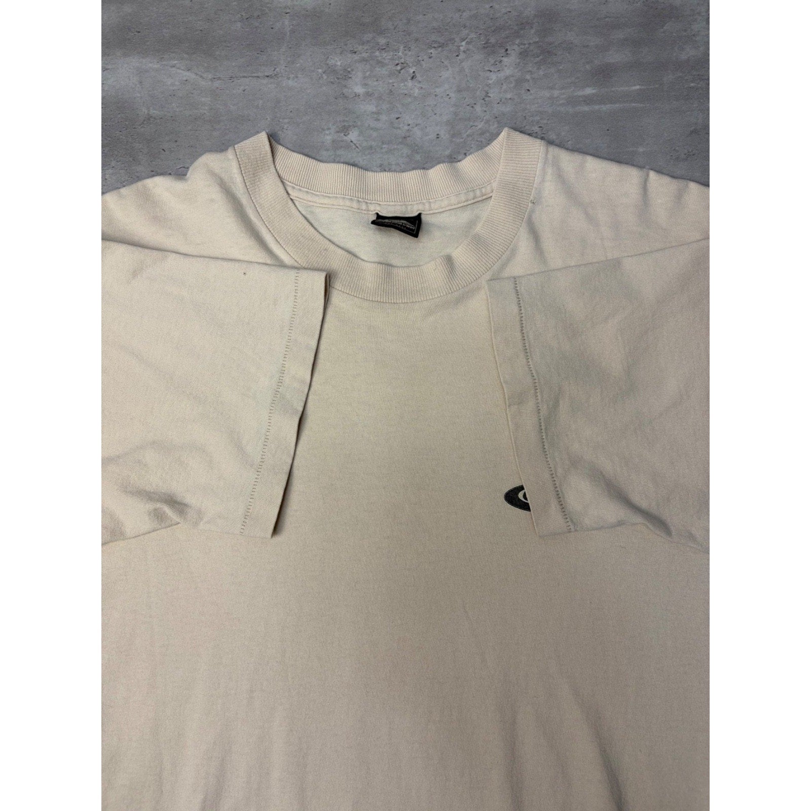Vintage 90s Quiksilver Surfing Spellotu Graphic Earth Tone T-Shirt Size Large