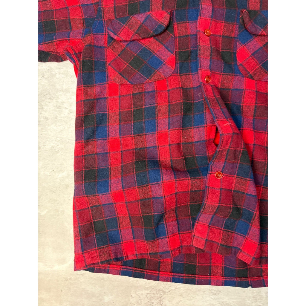 Vintage 80s/90s Pendleton Wool Plaid Long Sleeve Button Up Shirt Size Medium