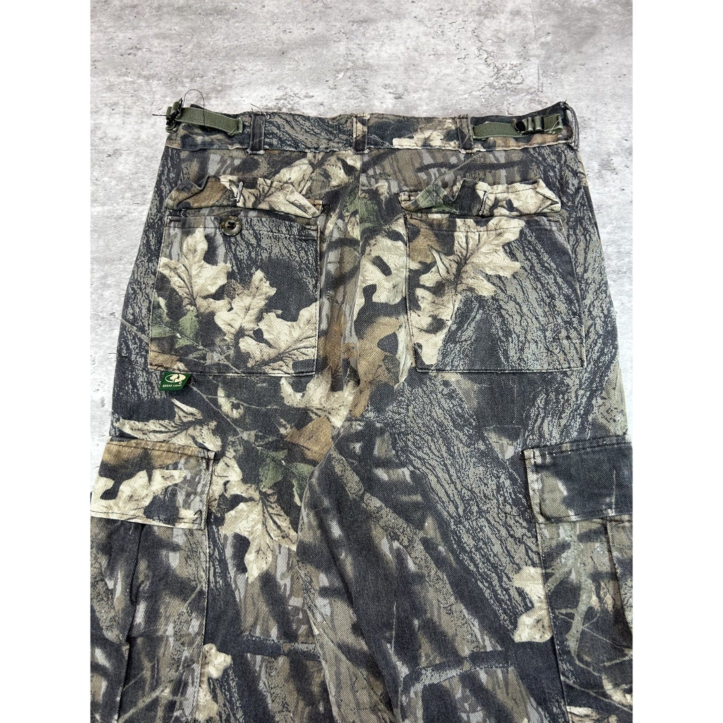 Vintage Mossy Oak Tree Camo Hunting Cargo Pants Size 32