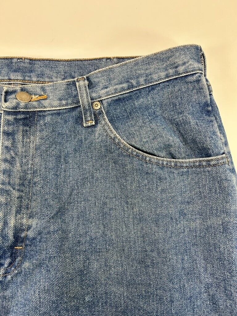 Vintage Wrangler Authentic Jeans Medium Wash Denim Pants Size 36W Blue