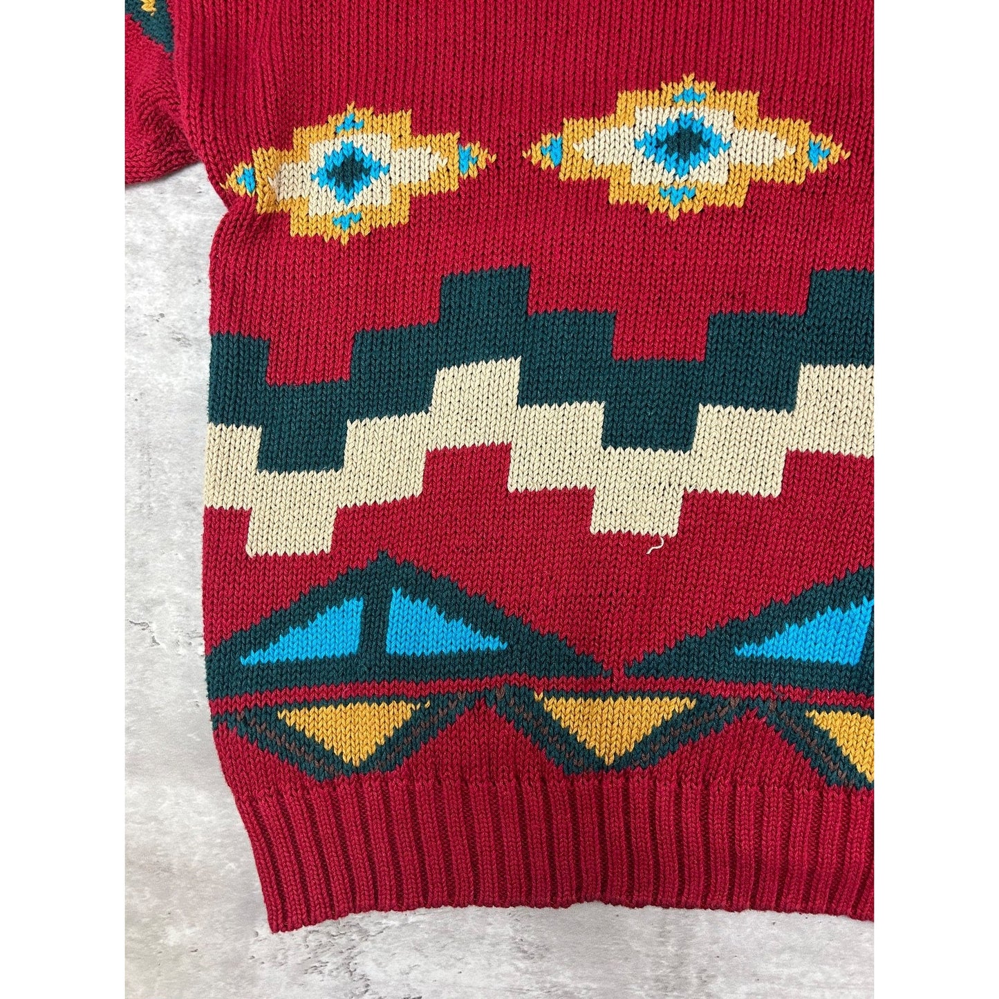 Vintage 90s Woolrich Aztec Style Pullover Knit Sweater Size Large