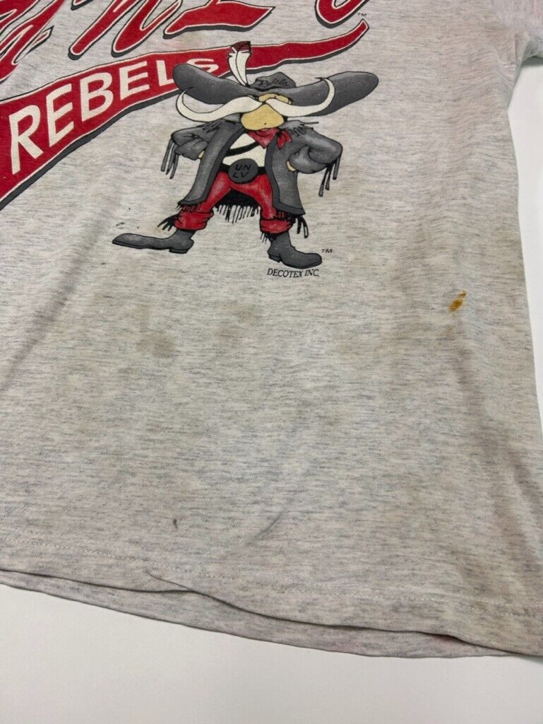 Vintage 90s UNLV Running Rebels NCAA Graphic T-Shirt Size Large Gray