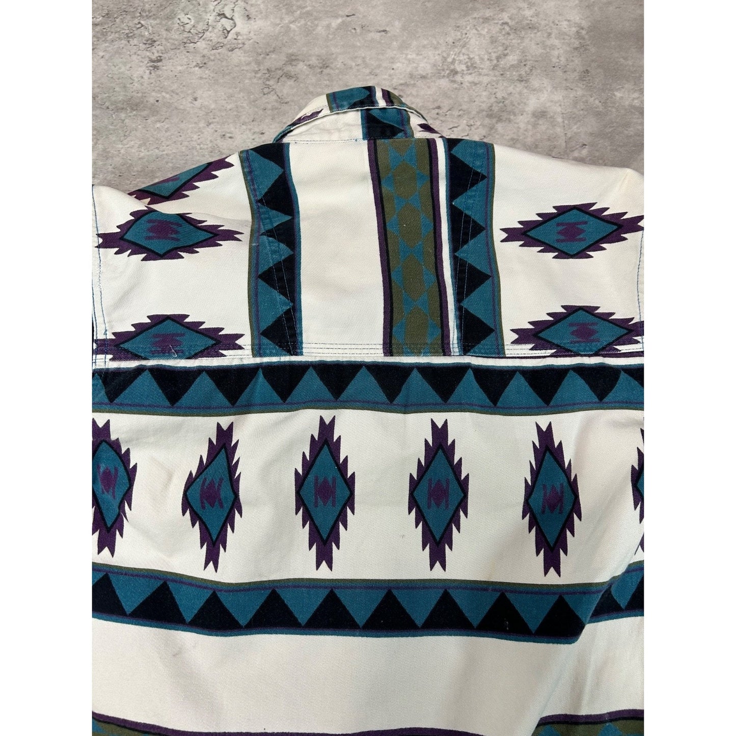 Vintage Arizona Aztec Western Style Long Sleeve Button Up Shirt Sz Medium YOUTH