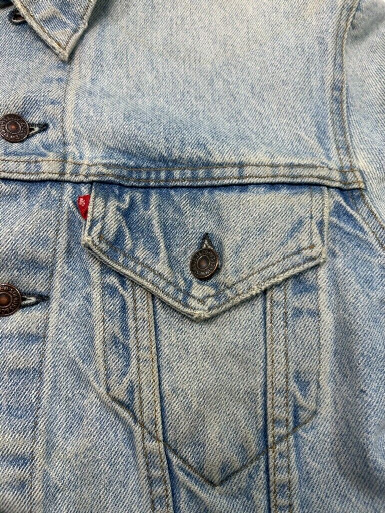 Vintage 90s Levis Strauss Co. Red Tab Light Wash Denim Trucker Jacket Size Small