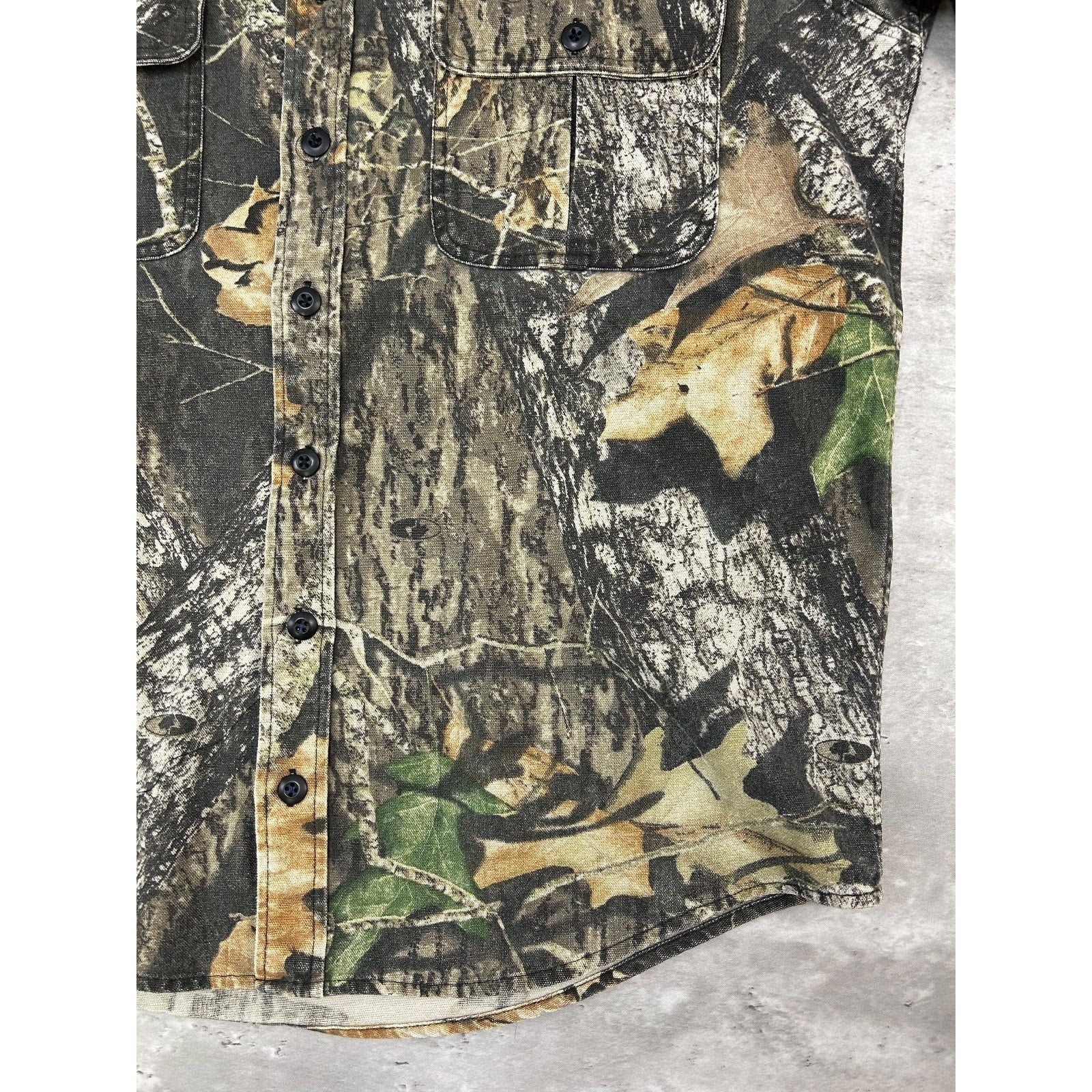 Vintage Cabelas Mossy Oak Tree Camo Hunting Long Sleeve Button Up Shirt LT