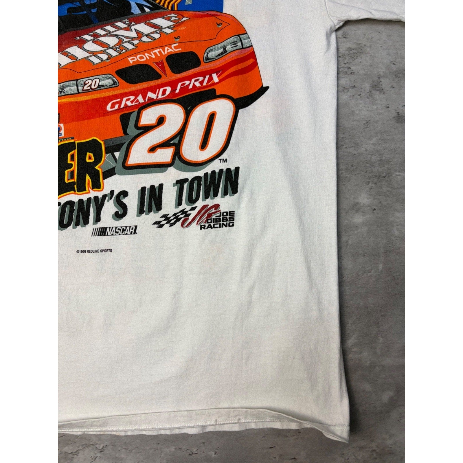 Vintage 1999 Tony Stewart #20 Nascar Hammer It Home Graphic T-Shirt Size Large