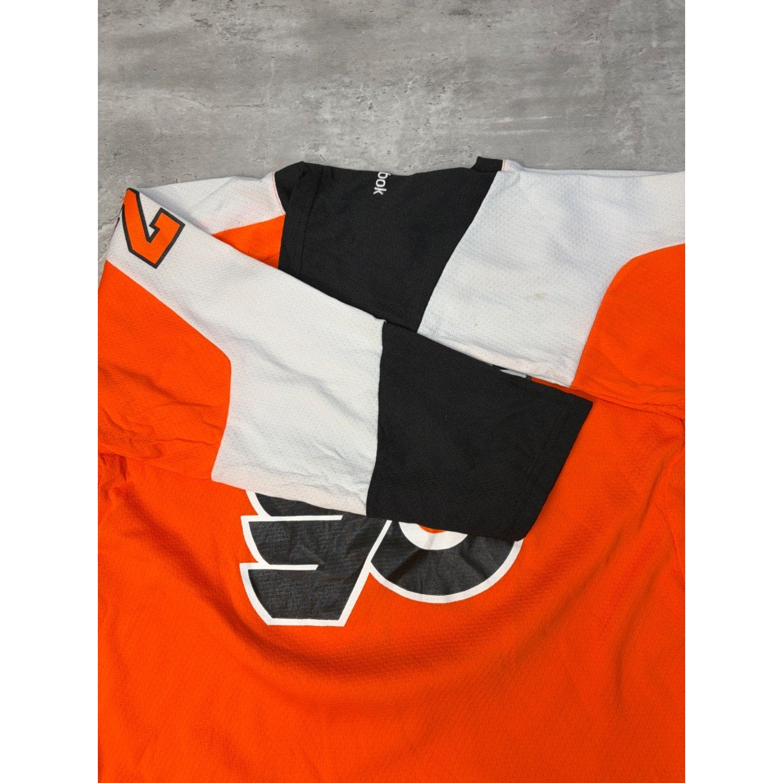 Vintage Claude Giroux #28 Philadelphia Flyers NHL Hockey Jersey Size L/XL YOUTH