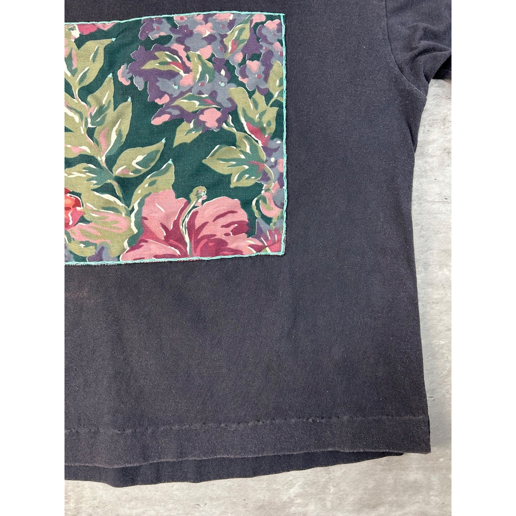 Vintage 90s Painted Flower Nature Art Graphic Black T-Shirt Size XL