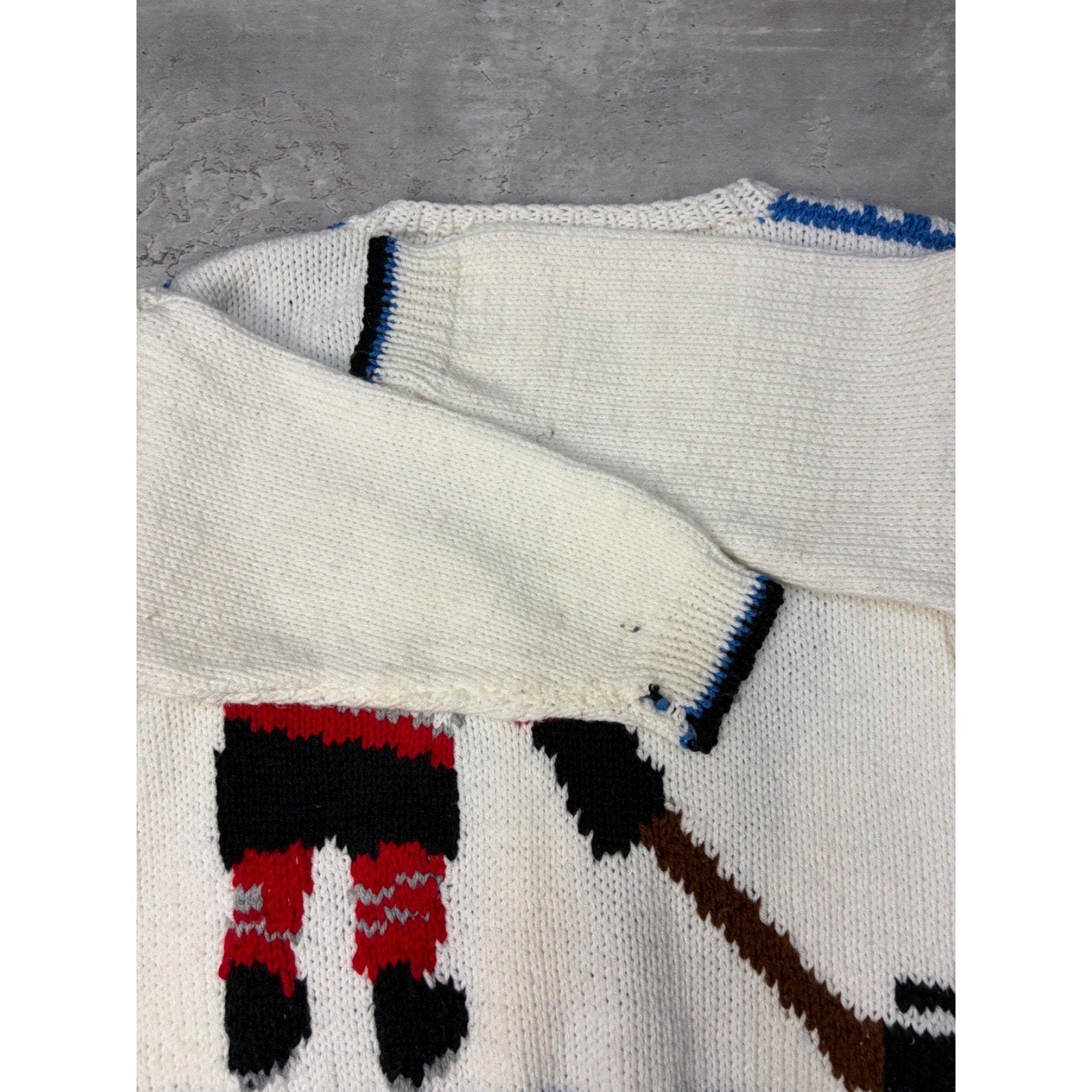 1970s He Shoots He Scores Hockey Graphic Knit Cardigan Sweater Size Medium