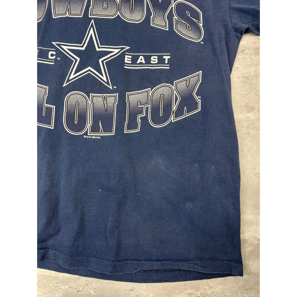Vintage 1669 Dallas Cowboys NFL On Fox Spellout Graphic T-Shirt Size Large