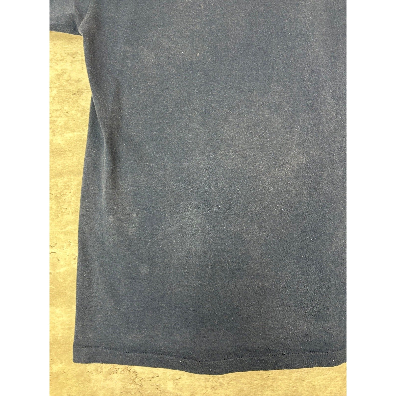 Vintage 1669 Dallas Cowboys NFL On Fox Spellout Graphic T-Shirt Size Large