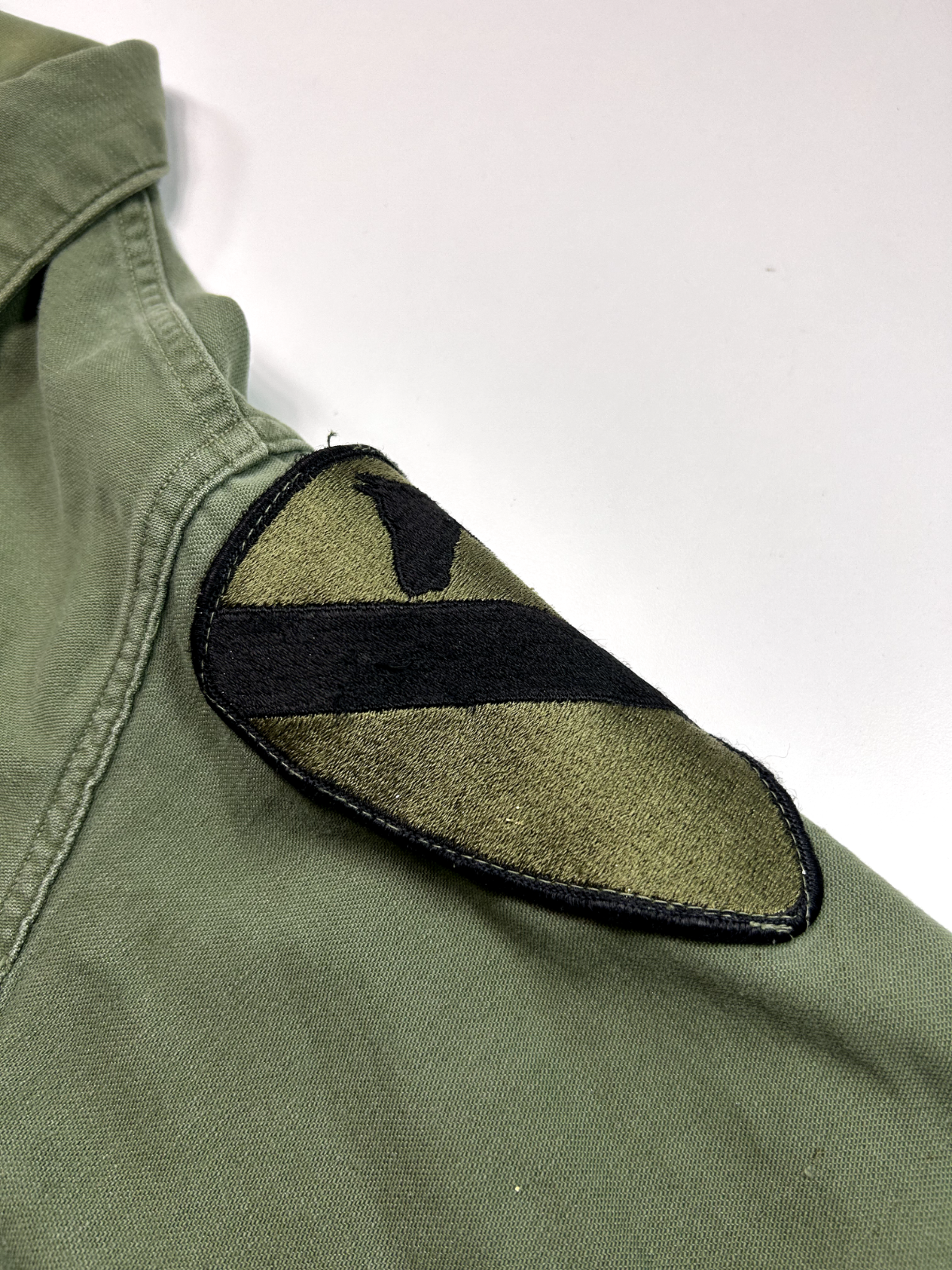 Vintage 80s/90s Army Military Issue Double Pocket Button Up Shirt Size Medium