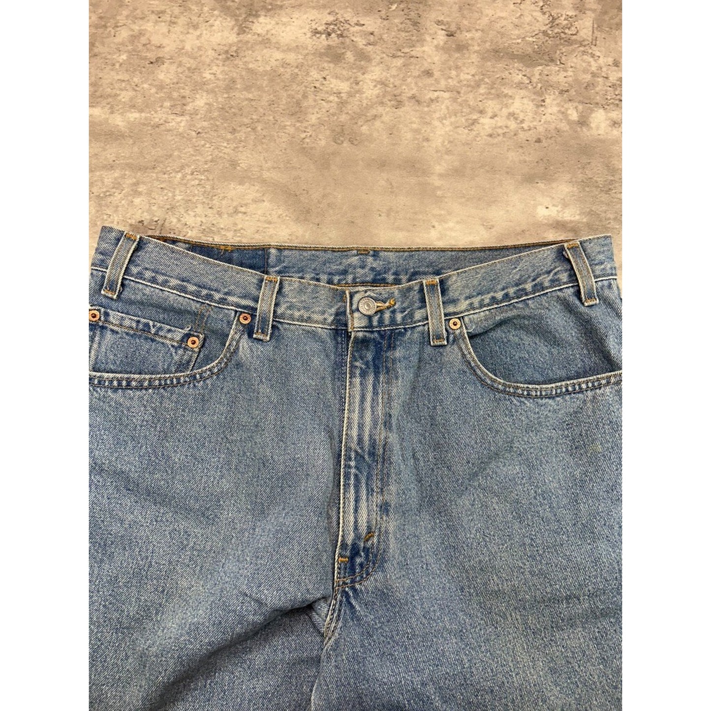 Vintage Levis Red Tab 550 Relaxed Fit Light Wash Denim Pants Size 37 Blue