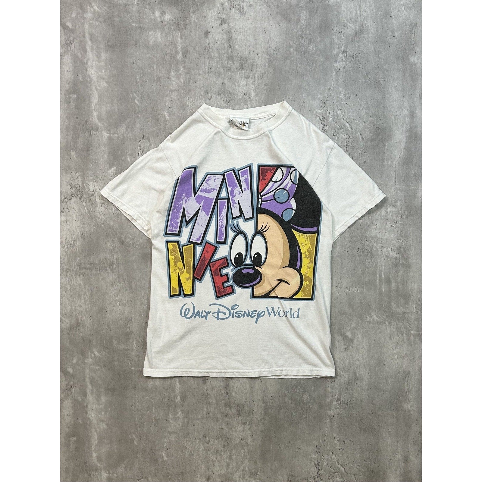 Vintage 90s Walt Disney World Minnie Mouse Cartoon Graphic T-Shirt Size Small